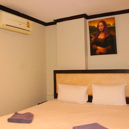 Hollywood Inn Hotel Patong Exteriör bild