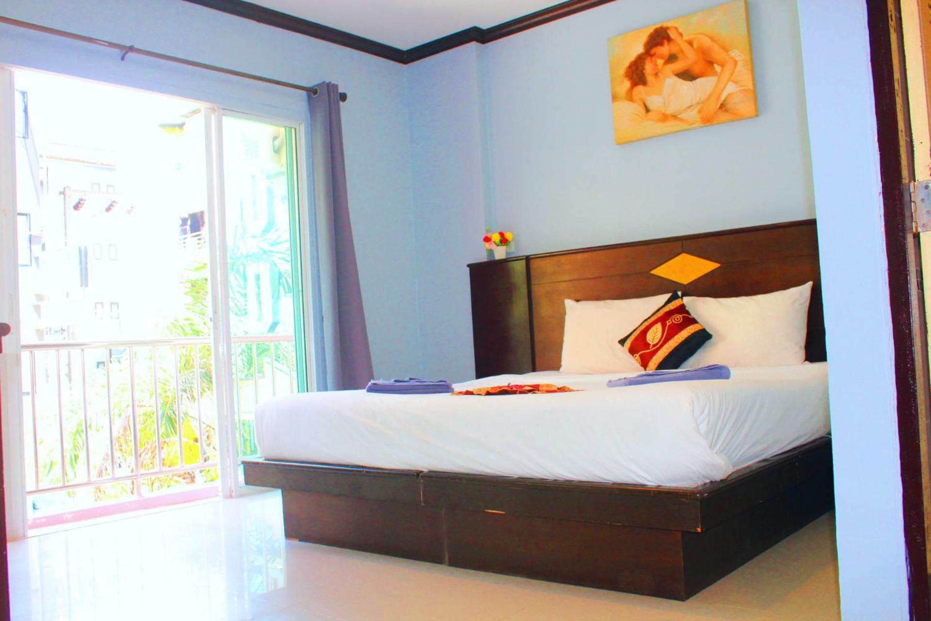 Hollywood Inn Hotel Patong Exteriör bild